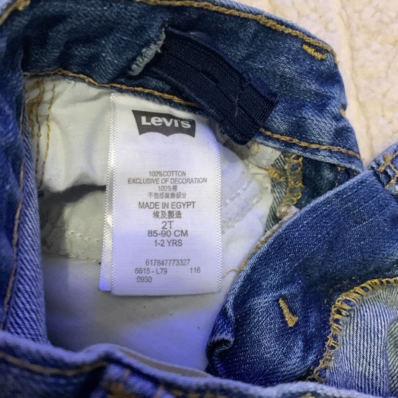 Levi's jeans denim shorts for toddler! EUC! - Picture 5 of 6